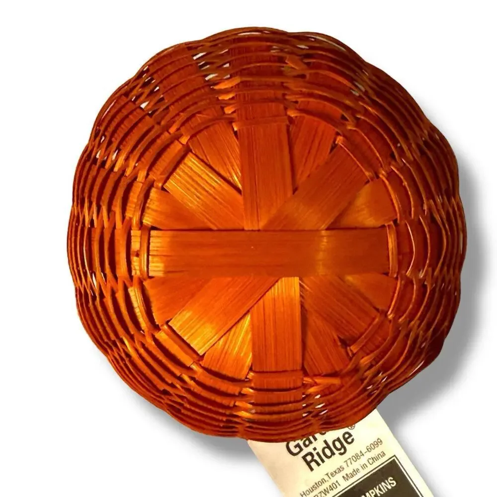 NOS Wicker Halloween Thanksgiving Orange Mini Pumpkin Woven Basket & Lid 3.5”